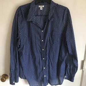 Old navy shirt